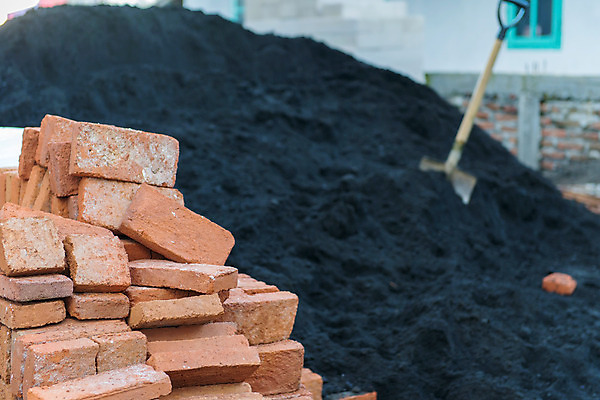 포토 JPG 해외이미지 산업 컨셉 건축양식 벽돌 사람없음 내부 건물 장식 빨간색 갈색 쌓기 블록 장비 도시 거친 상품 버리기 오브젝트 먼지 점토 패키지 수납 무거움 직사각형 흙더미 나쁜 고체 그런지 해외202004 해외포토 도형 건축물 건축 컬러 모션 흙 무게 파일형식 더미 이미지허브