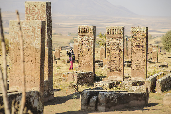 포토 JPG 해외이미지 구름 건축물 종교 전통문화 여행 사람없음 야외 가로 초록색 파란색 컬러풀 맑음 바위 죽음 무덤 화려 영혼 역사 이슬람교 묘사 칠면조 천연기념물 명승지 옛날 해외202004 해외포토 자연요소 전통 건축 문화 컬러 컨셉 조류 날씨 풍경 돌_바위 파일형식 이미지허브