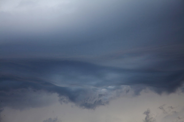 포토 JPG 해외이미지 구름 백그라운드 자연 하늘 날씨 풍경 사람없음 야외 가로 여름 파란색 검은색 어둠 힘 회색 위험 무서움 폭풍 무거움 내추럴 재앙 폭풍우 허리케인 해외202004 해외포토 자연요소 계절 감정 컬러 컨셉 비_날씨 무게 자연재해 생태계 파일형식 이미지허브
