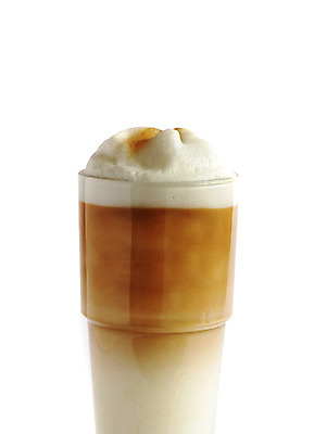 포토 JPG 해외이미지 커피 음료 백그라운드 디저트 사람없음 컵 반사 갈색 초콜릿 이탈리아 거품 우유 머그컵 흰색 액체 크림 카푸치노 에스프레소 고립 라떼 모카 시나몬 카페인 해외202004 해외포토 식기 유럽 음식 컬러 유제품 파일형식 이미지허브