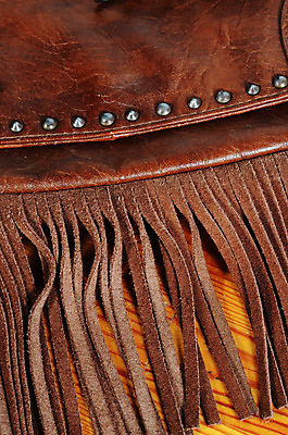 포토 JPG 해외이미지 가방 사람없음 갈색 유행 금속 가죽 묘사 서쪽 해외202004 해외포토 잡화 컬러 재질 방향 파일형식 이미지허브