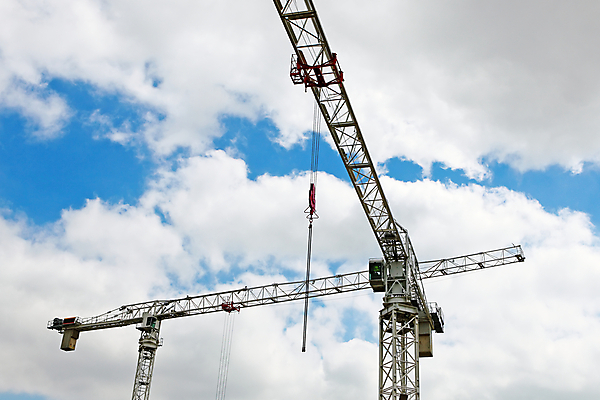 포토 JPG 해외이미지 외관 산업 사람없음 건물 세로 탑 금속 힘 기계 장비 성장 흰색 공구 도시 큼 엘리베이터 수집 철 오브젝트 기중기 무거움 개발 철강 해외202004 해외포토 건축물 컬러 재질 도구 중장비 무게 크기 파일형식 이미지허브