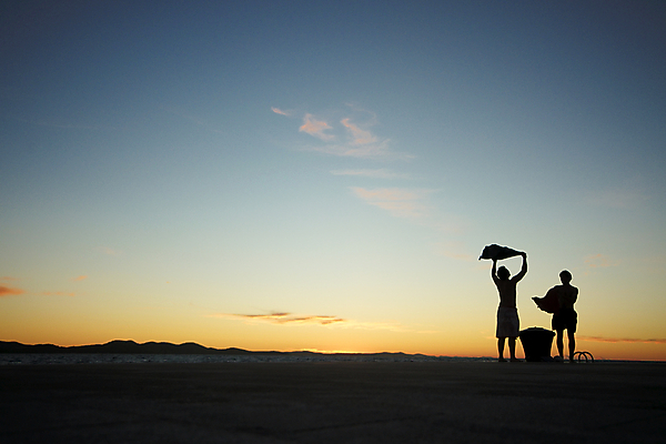 포토 JPG 해외이미지 라이프스타일 행복 실루엣 유럽 바다 여행 2 하늘 휴가 사람 풍경 사람없음 야외 물 여름 햇빛 태양 황혼 일몰 기쁨 크로아티아 수평선 해외202004 해외포토 자연요소 계절 감정 나라 촬영기법 생활 노을 파일형식 이미지허브