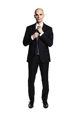 포토 JPG 해외이미지 백인 손 응시 남자 회사 비즈니스 청소년 넥타이 한명 서기 사람 정장 20대 직장인 비즈니스맨 자신감 우아함 전문직 흰배경 경영자 옷입기 대머리 예복 남자한명만 해외202004 해외포토 서양인 직업 1 헤어스타일 시선 잡화 옷 감정 백그라운드 컨셉 모션 청년 신체부위 흰색 리더 남자만 파일형식 이미지허브