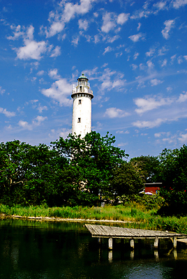 포토 JPG 해외이미지 나무 구름 공원 호수 바다 백그라운드 자연 하늘 주택 등대 안전 풍경 사람없음 초록색 물 파란색 빛 모래사장 탑 흰색 신호등 망토 방파제 암초 빛망울 폭풍우 해외202004 해외포토 자연요소 식물 건축물 공공시설 컬러 건물 비_날씨 자연재해 생태계 파일형식 이미지허브