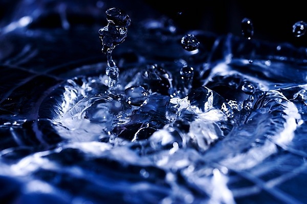 포토 JPG 해외이미지 모양 물결 음료 파도 백그라운드 모션 자연 추상 건강 사람없음 물 파란색 빛 환경 냉동 검은색 거품 젖음 흐름 에너지 추위 흰색 신선 원형 투명 액체 붓기 떨어짐 빨래 매끈함 시원함 빗방울 순수 역동적 고립 스플래쉬 완전 해외202004 해외포토 자연요소 도형 바다 컬러 컨셉 가사 무늬 감각 비_날씨 생태계 파일형식 이미지허브