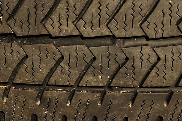 포토 JPG 해외이미지 모양 도로 백그라운드 겨울 패턴 교통시설 자동차 표면 추상 새로움 안전 사람없음 옆모습 갈색 검은색 어둠 재활용 운전 레이싱 바퀴 닫기 묘사 속도 질감 타이어 밟기 짐차 고무 기어 모터 선로 옛날 자동 중고 해외202004 해외포토 계절 길 육상교통 뷰포인트 컬러 교통 컨셉 무늬 모션 시합 시설 친환경 파일형식 이미지허브