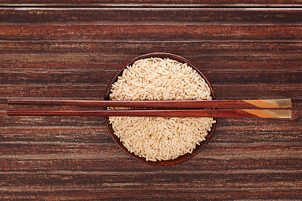 포토 JPG 해외이미지 스튜디오촬영 전통 음식 채소 재료 젓가락 태국 자연 밥 건강 요리 동양인 사람없음 가로 농작물 갈색 일본 식사 중국 흰색 사발 맛 낟알 인도인 시리얼 먹기 유기농 날것 내추럴 생식 식용 채식주의자 해외202004 해외포토 외국인 웰빙 아시아 컬러 컨셉 농업 모션 수저 실내 인종 사기그릇 생태계 채식 파일형식 이미지허브