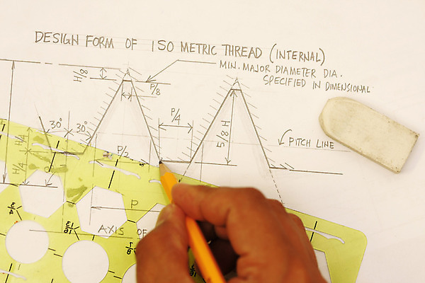 포토 JPG 해외이미지 템플릿 디자인 부분 사람없음 연필 금속 기계 경기장 운전 바퀴 원형 계산 엔지니어 스케치 그림 지우개 봉 기어 공학 제도 해외202004 해외포토 도형 교육 스포츠시설 모션 재질 학용품 미술 필기구 기술자 파일형식 이미지허브