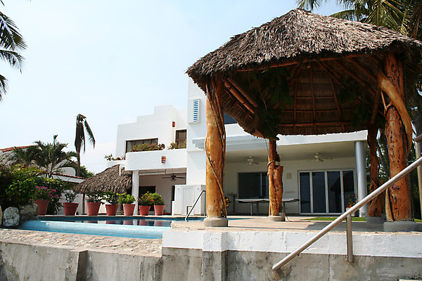 포토 JPG 해외이미지 창문 교실 유리 성공 멕시코 주택 손바닥 풍경 사람없음 금융 재산 맨션 지역 이웃 독립 전용 진짜 플로리다 해외202004 해외포토 손 교육 컨셉 북아메리카 학교 재질 건물 경제 미국 파일형식 이미지허브