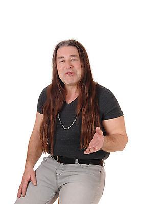 포토 JPG 해외이미지 백인 모델 직업 1 라이프스타일 긴머리 응시 남자 행복 여유 얼굴 40대 중년 백그라운드 생각 성공 주택 실내 건강 대화 한명 미소 사람 앉기 성인 머리 에너지 흰색 표현 자신감 닫기 스마트 긍정 고립 해외202004 해외포토 서양인 헤어스타일 시선 감정 컬러 컨셉 모션 표정 말하기 내부 건물 생활 신체부위 파일형식 이미지허브