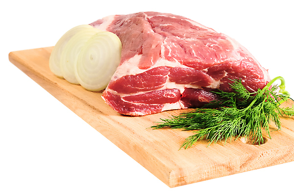 포토 JPG 해외이미지 음식 분홍색 재료 부분 육류 돼지고기 스테이크 사람없음 목재 가로 빨간색 초록색 소고기 신선 자르기 준비 날것 생식 송아지고기 해외202004 해외포토 나무 컬러 식재료 모션 서양음식 파일형식 이미지허브