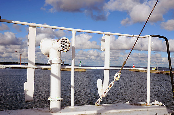 포토 JPG 해외이미지 산업 바다 여행 비즈니스 교통시설 하늘 사람없음 물 여름 파란색 항구 장비 흰색 만 보트 오브젝트 포트 해외202004 해외포토 자연요소 계절 컬러 교통 배_교통 시설 파일형식 이미지허브