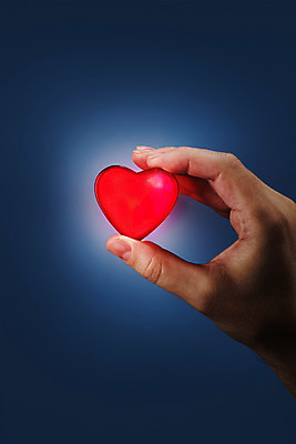 포토 JPG 해외이미지 모양 손 컨셉 손가락 관계 유리 발렌타인데이 사랑 사람없음 빨간색 빛 엄지손가락 하트 잡기 심볼 오브젝트 문학 빛망울 광 해외202004 해외포토 감정 컬러 모션 데이이벤트 재질 신체부위 파일형식 이미지허브