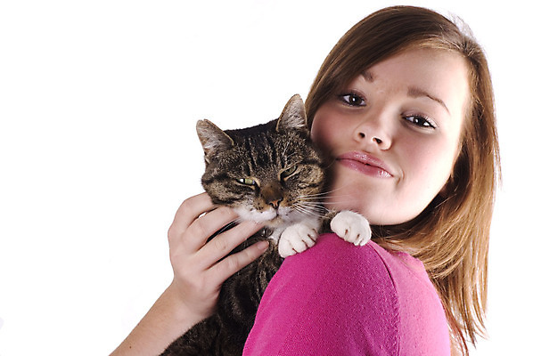 포토 JPG 해외이미지 동물 백인 모델 여자 행복 얼굴 포유류 포옹 털 사랑 한명 미소 사람 10대 반려동물 고양이 우정 흰색 잡기 입술 고립 돌봄 해외202004 해외포토 서양인 1 감정 컬러 안기 모션 청소년 표정 신체부위 친구 파일형식 이미지허브