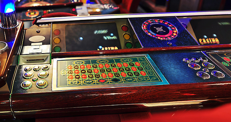 포토 JPG 해외이미지 버튼 사람없음 기계 키보드 우승 판넬 행운 도박 역 카지노 레이아웃 전자 룰렛 중독 해외202004 해외포토 컨셉 교통시설 게임 최고 파일형식 이미지허브