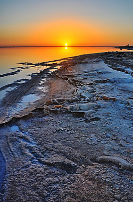 포토 JPG 해외이미지 구름 바다 여행 백그라운드 자연 하늘 아침 휴가 산 건조 풍경 사람없음 가로 물 파란색 태양 일출 계곡 미국 황혼 일몰 새벽 산책 사막 흰색 죽음 플랫 고독 땅 소금 공상 결정체 볼리비아 요르단 이스라엘 수평선 해외202004 해외포토 주간 자연요소 감정 컬러 북아메리카 중동 휴식 아메리카 노을 생태계 서아시아 파일형식 이미지허브