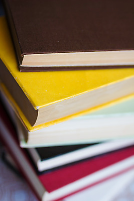 포토 JPG 해외이미지 디자인 교육 종이 백그라운드 컨셉 텍스트 학교 책장 사람없음 책 스터디 독서 갈색 쌓기 정보 수확 골동품 덮개 흰색 기록 오픈 역사 도서관 읽기 척추 묘사 오브젝트 교과서 대학교 질감 문서 복고 문학 페이지 양장본 시트 옛날 출판 디테일 해외202004 해외포토 컬러 가구 농업 모션 교재 뼈 학습 뚜껑 파일형식 이미지허브