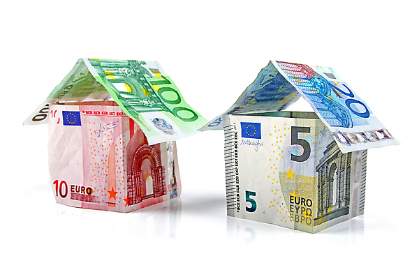 포토 JPG 해외이미지 모델 외관 종이 백그라운드 컨셉 돈 2 비즈니스 가족 성공 지붕 주택 아이디어 안전 사람없음 건물 금융 장난감 판매 세일 저축 유로 흰색 시골 재산 구매 맨션 심볼 사인 속도 보안 투자 결제 보험 계산서 대여 대출 빚 고립 렌탈 세금 진짜 해외202004 해외포토 건축물 컬러 관계 경제 쇼핑 파일형식 이미지허브