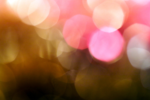 포토 JPG 해외이미지 백그라운드 크리스마스 패턴 전구 추상 휴가 기념 사람없음 장식 빛 반사 노란색 축제 어둠 축하 점 분위기 황금 매끈함 야간 저녁 12월 보케 블러 해외202004 해외포토 자연요소 기념일 컬러 컨셉 무늬 감각 날짜 파일형식 이미지허브