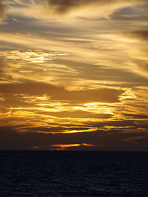 포토 JPG 해외이미지 파도 바다 여행 오렌지 자연 하늘 휴가 풍경 사람없음 물 여름 태양 평화 일출 황혼 일몰 새벽 서핑 해외202004 해외포토 자연요소 계절 컨셉 과일 노을 수상스포츠 생태계 파일형식 이미지허브