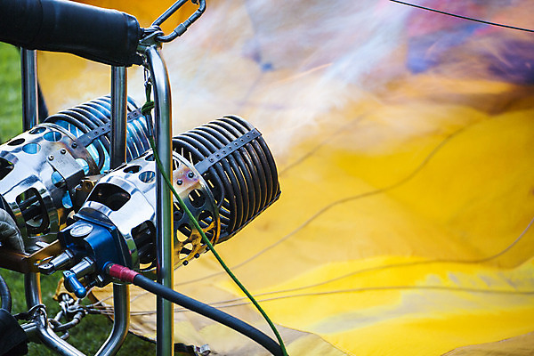 포토 JPG 해외이미지 주간 풍경 사람없음 야외 기계 열기구 연기 점화 해외202004 해외포토 자연요소 항공교통 파일형식 이미지허브