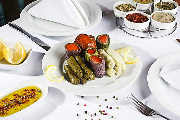 포토 JPG 해외이미지 스튜디오촬영 식기 접시 전통문화 음식 잎 채소 포장 요리 사람없음 초록색 컬러풀 쌓기 저녁식사 양념 인스턴트 레몬 향신료 유기농 향기 일렬 포도나무 흙더미 건강식 점심식사 폭식 정물화 채식주의자 해외202004 비건음식 해외포토 식물 전통 웰빙 문화 컬러 과일 모션 실내 식사 흙 과일나무 그림 채식 냄새 향미료 파일형식 더미 비건 이미지허브