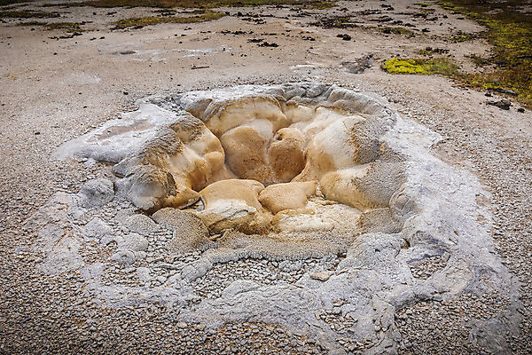 포토 JPG 해외이미지 공원 모래 자연 표면 건조 사람없음 환경 미국 바위 죽음 얼룩 화산 화석 가뭄 대야 땅바닥 와이오밍 유황 지열 지질학 칼슘 해외202004 해외포토 공공시설 교육 북아메리카 날씨 산 바닥 돌_바위 생태계 파일형식 이미지허브