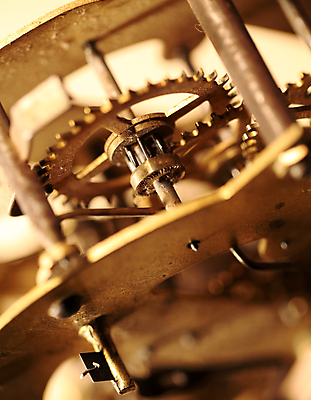 포토 JPG 해외이미지 산업 시계 부분 모션 바람 실내 사람없음 내부 금속 기계 과학기술 수확 골동품 시간 바퀴 역사 손목시계 로봇 향수 묘사 부식 톱니바퀴 복고 아날로그 엔진 정비공 공학 놋쇠 베어링 자동 철강 해외202004 해외포토 자연요소 교육 농업 장신구 재질 날씨 기술 화장품 기술자 파일형식 이미지허브