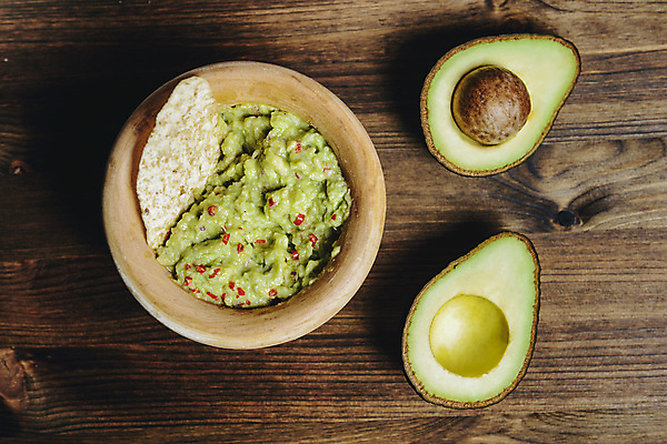 포토 JPG 해외이미지 접시 다이어트 탁자 양파 건강 요리 사람없음 초록색 신선 유기농 날것 아보카도 핸드메이드 비건 해외202004 해외포토 식기 웰빙 컬러 가구 채소 과일 채식주의자 파일형식 이미지허브