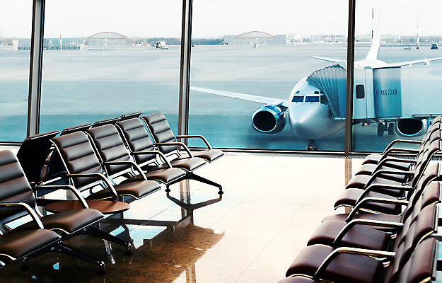 포토 JPG 해외이미지 디자인 여행 의자 비즈니스 건축양식 창문 교통시설 유리 하늘 휴가 바닥 비행기 실내 앉기 사람없음 내부 건물 파란색 빛 반사 흰색 도시 휴게실 공항 도착 출발 제트기 승객 대패 착륙 터미널 카피스페이스 해외202004 해외포토 건축물 건축 컬러 가구 교통 컨셉 항공교통 모션 재질 대중교통 공백 시설 파일형식 이미지허브