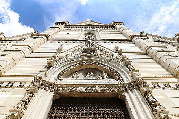 포토 JPG 해외이미지 기독교 사람없음 성당 교회 이탈리아 사찰 종탑 나폴리 바실리카 숭배 해외202004 해외포토 유럽 종교 종교건축 건물 탑 파일형식 이미지허브