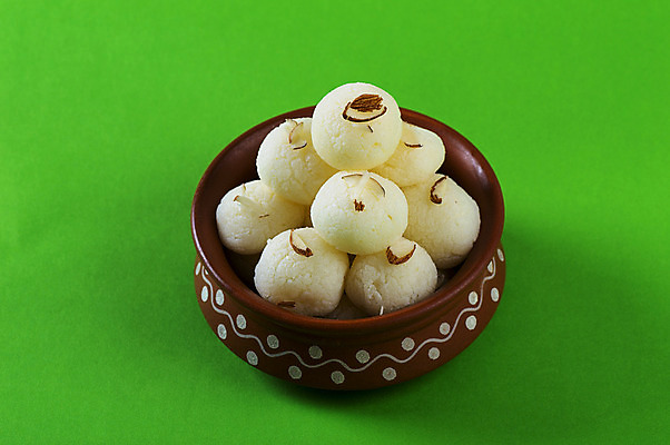 포토 JPG 해외이미지 디저트 사람없음 도자기 원형 사기그릇 인도음식 해외포토 도형 그릇 음식 동양음식 파일형식 이미지허브