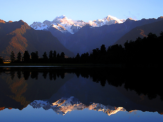 포토 JPG 해외이미지 구름 실루엣 호수 새로움 산 요리 사람없음 물 반사 침묵 일몰 새벽 젖음 빙하 여우 해외202004 해외포토 자연요소 컨셉 포유류 촬영기법 노을 소리 파일형식 이미지허브