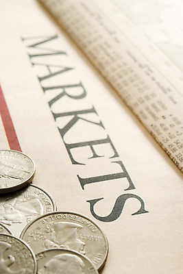 포토 JPG 해외이미지 종이 컨셉 돈 비즈니스 텍스트 사람없음 금융 달러 금속 동전 거래 시장 재산 도박 인쇄 위험 무역 투자 공유 센트 포트폴리오 해외202004 해외포토 산업 재질 경제 파일형식 이미지허브