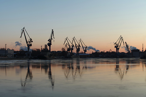 포토 JPG 해외이미지 실루엣 산업 겨울 오렌지 하늘 사람없음 물 반사 항구 일몰 화물 저녁 조선소 기중기 포트 스카이라인 해외202004 해외포토 자연요소 계절 과일 교통시설 촬영기법 노을 운송업 중장비 야간 파일형식 이미지허브