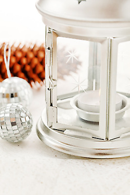 포토 JPG 해외이미지 디자인 계절 행복 별 리본 크리스마스 겨울 촛불 공 휴가 새로움 기념 사람없음 장식 빛 축제 희망 흰색 축하 인사 신용카드 눈송이 은색 야간 12월 연도 오브젝트 원뿔 해외202004 해외포토 자연요소 도형 기념일 감정 컬러 컨셉 초 눈_날씨 금융 예절 날짜 파일형식 이미지허브