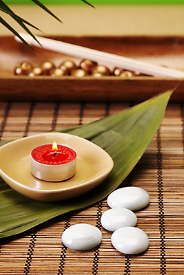 포토 JPG 해외이미지 라이프스타일 선 신체 자연 휴식 건강 사람없음 초록색 수건 스파 목욕 화장품 욕실 액체 고급 빨래 허브 피부관리 아로마 소금 비누 아로마테라피 테라피 내추럴 돌봄 위생관리 해외202004 해외포토 식물 컬러 컨셉 가사 모션 관리 생활 위생용품 뷰티 청결 생태계 파일형식 이미지허브