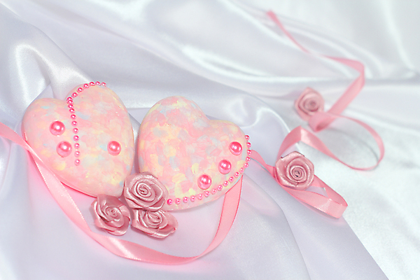 포토 JPG 해외이미지 디자인 커플 꽃 리본 분홍색 결혼 백그라운드 컨셉 2 결혼식 휴가 발렌타인데이 선물 사랑 사람없음 장식 빛 장미 놀람 흰색 하트 축하 인사 신용카드 성자 실크 심볼 활 S 카피스페이스 해외202004 해외포토 모양 식물 알파벳 감정 종교 컬러 관계 데이이벤트 표정 이벤트 금융 공백 직물 예절 파일형식 이미지허브