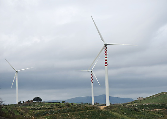 포토 JPG 해외이미지 구름 산업 자연 하늘 바람 사람없음 초록색 파란색 환경 재활용 발전기 에너지 흰색 에코 생태계 프로펠러 자원 유지 개발 생태학 공급 해외202004 해외포토 자연요소 교육 컬러 날씨 발전소 친환경 파일형식 이미지허브