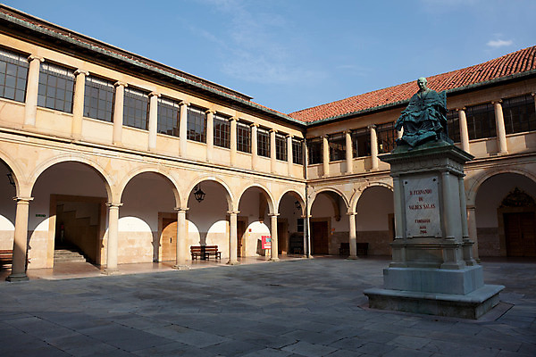 포토 JPG 해외이미지 건축양식 실내 풍경 사람없음 내부 맑음 도시 역사 스페인 재산 아치 대학교 해외202004 해외포토 건축 유럽 학교 날씨 금융 파일형식 이미지허브