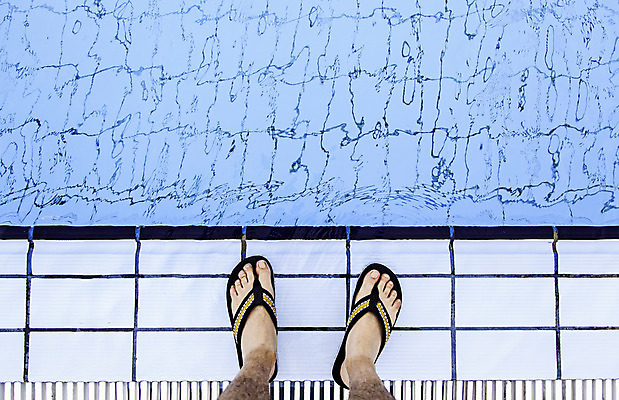 포토 JPG 해외이미지 라이프스타일 여자 남자 바다 여행 백그라운드 신체 발 자연 휴가 휴식 수영장 건강 사람 사람없음 옆모습 빨간색 물 여름 파란색 파티 수중 수영 스파 젖음 흰색 신선 못 휴양지 다이빙 돌봄 벌거벗은 양발 페디큐어 해외202004 해외포토 자연요소 계절 뷰포인트 컬러 컨셉 모션 이벤트 생활 신체부위 뷰티 장소 공구 수상스포츠 생태계 수중스포츠 파일형식 이미지허브