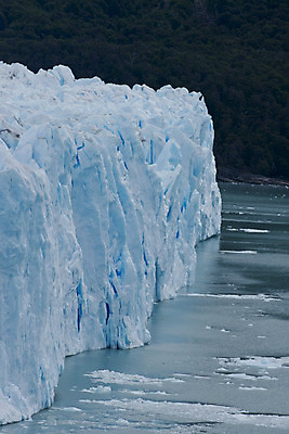 포토 JPG 해외이미지 호수 자연 산 풍경 사람없음 야외 파란색 얼음 남아메리카 빙하 장면 지구온난화 아르헨티나 해외202004 해외포토 자연요소 컬러 아메리카 생태계 기후변화 파일형식 이미지허브