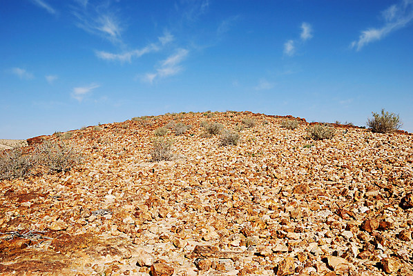 포토 JPG 해외이미지 구름 공원 모래 여행 패턴 자연 하늘 산 건조 파노라마 풍경 사람없음 야외 파란색 침묵 사막 바위 뜨거움 황무지 중앙 땅 언덕 산등성이 암초 가뭄 사암 멀리 동쪽 이스라엘 전국 절정 지질학 해외202004 해외포토 자연요소 공공시설 교육 컬러 무늬 날씨 촬영기법 소리 돌_바위 방향 생태계 서아시아 파일형식 이미지허브