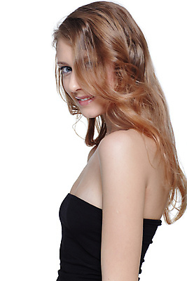 포토 JPG 해외이미지 백인 모델 1 라이프스타일 헤어스타일 응시 드레스 여자 유럽 얼굴 장난 갈색머리 한명 사람 금발 유행 검은색 흰색 닫기 정상 어깨 고립 해외202004 해외포토 서양인 시선 옷 나라 컬러 모션 생활 신체부위 파일형식 이미지허브