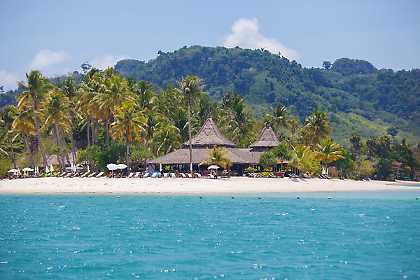 포토 JPG 해외이미지 구름 전통 아시아 호수 모래 바다 섬 여행 건축양식 자연 하늘 낚시 휴가 산 주택 어류 풍경 사람없음 야외 건물 목재 물 여름 파란색 컬러풀 마을 항구 만 보트 오두막 시골집 낚시꾼 어장 리빙 옛날 해외202004 해외포토 자연요소 나무 건축물 계절 건축 나라 컬러 배_교통 재료 교통시설 레저 수중동물 생태계 파일형식 이미지허브