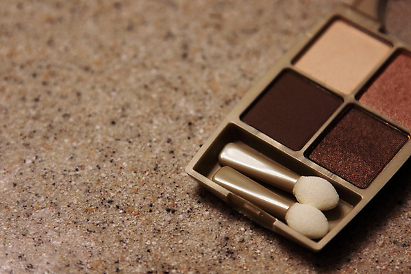 포토 JPG 해외이미지 사람없음 가로 갈색 붓 오픈 볼터치 스펀지 해외202004 해외포토 컬러 화장 파일형식 이미지허브