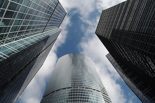 포토 JPG 해외이미지 구름 디자인 벽 백그라운드 비즈니스 건축양식 창문 유리 하늘 미래 새로움 직장 사람없음 건물 금융 경제 파란색 빛 사무실 반사 탑 고층빌딩 거울 성장 도시 재산 도심 큼 지역 깊이 철강 콘크리트 해외202004 해외포토 자연요소 건축물 건축 컬러 컨셉 회사 재질 빌딩 크기 파일형식 이미지허브