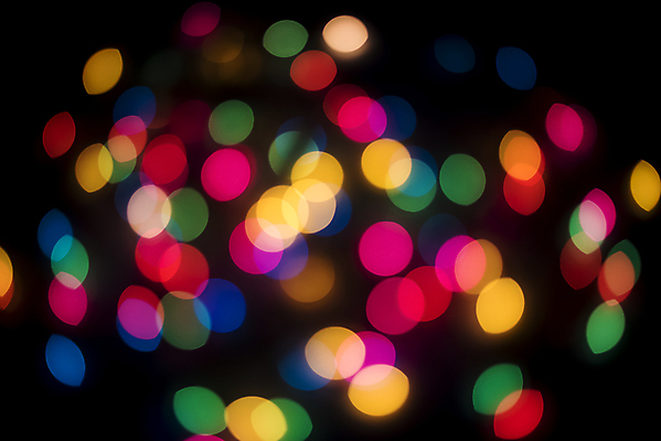 포토 JPG 해외이미지 백그라운드 겨울 추상 사람없음 장식 빨간색 빛 반짝임 컬러풀 노란색 파티 검은색 축제 축하 정상 야간 저녁 소프트포커스 보케 광 블러 효과 해외202004 해외포토 자연요소 계절 컬러 컨셉 무늬 모션 촬영기법 이벤트 파일형식 이미지허브