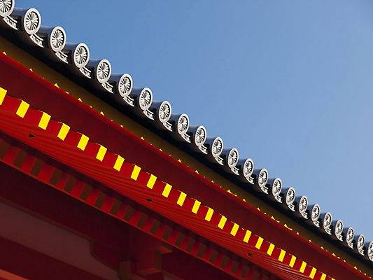 포토 JPG 해외이미지 전통 아시아 문화 선 조각 불교 건축양식 지붕 추상 주택 동양인 사람없음 건물 목재 빨간색 컬러풀 일본 궁전 회색 사찰 원형 화려 심볼 타일 묘사 사인 목각 교토 해외202004 해외포토 도형 나무 건축물 건축 나라 종교 컬러 컨셉 고건축 무늬 재료 종교건축 인종 파일형식 이미지허브